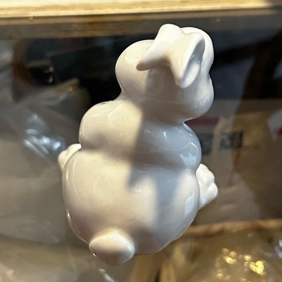 OMC Taiwan Porcelain Rabbit w Ears Laded Back giant feet 4.5x3 30% off w♥️ - Picture 3 of 6